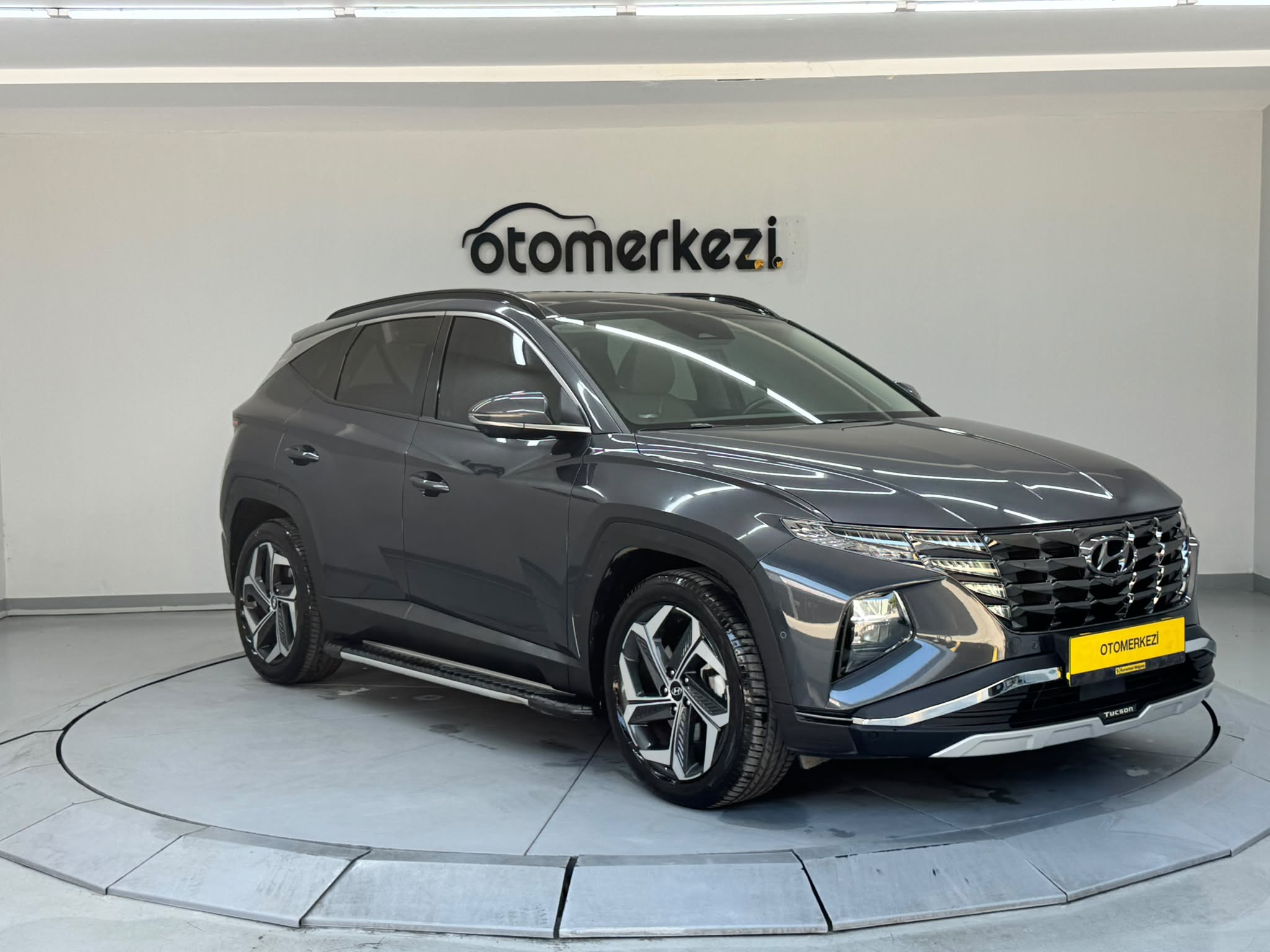 HYUNDAI TUCSON 12